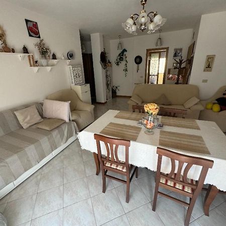 Bellissima Stanza Con Parcheggio Gratuito Apartamento Cinquale Exterior foto